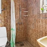 Uschi - 86m From The Sea By Interhome Feriehus