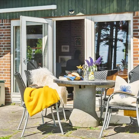 Uschi - 86m From The Sea By Interhome Дом отдыха *