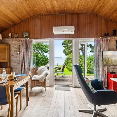Uschi - 86m From The Sea By Interhome 펜션 칼룬드보르그